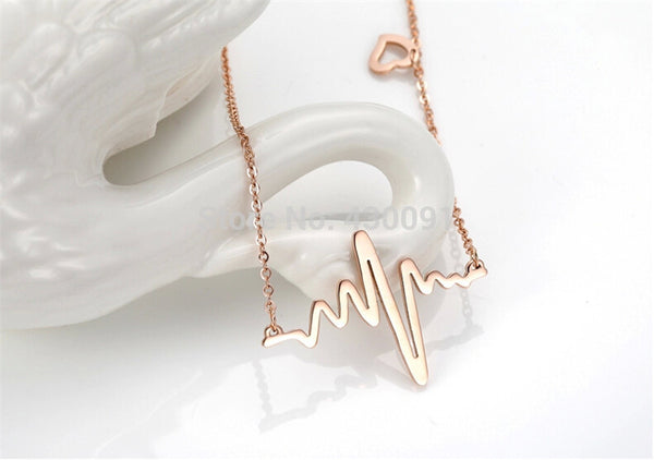 Heart Pulses Necklace | Gold Plated