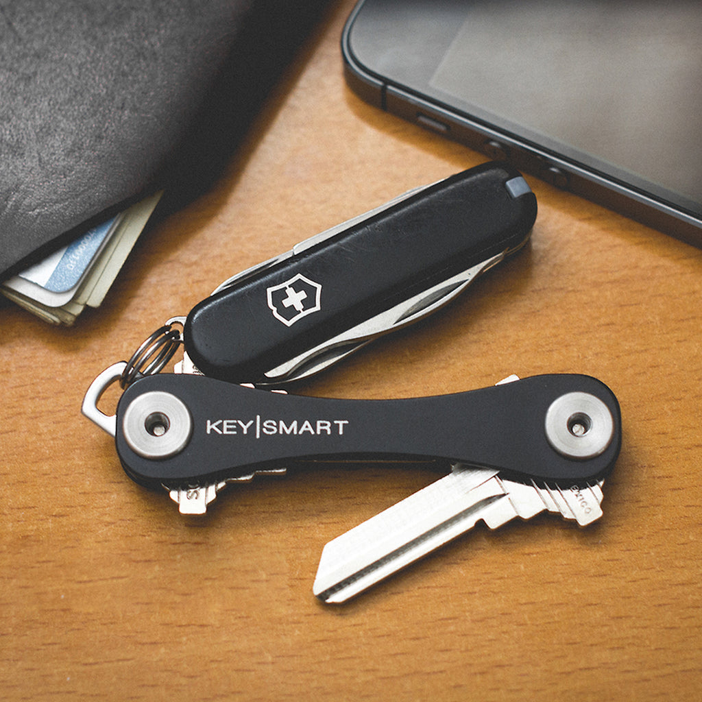 KeySmart Extended - Compact Key Holder and Keychain Organizer (up to 8  Keys, Black)